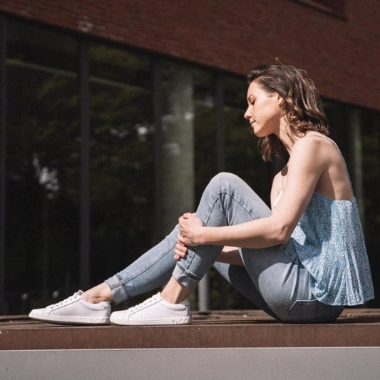 weiße Leder Barfußschuhe für den Sommer