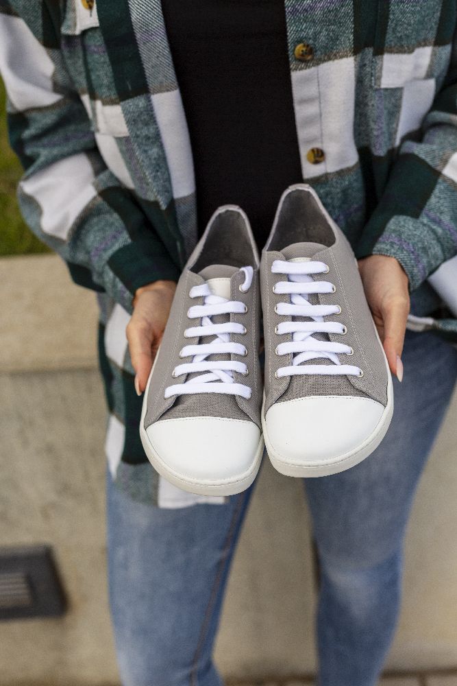 CHUQQS Low Grey