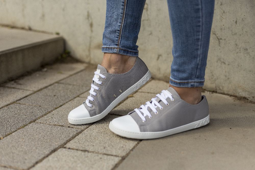 CHUQQS Low Grey